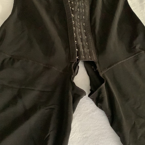 Body shaper - Picture 3 of 9